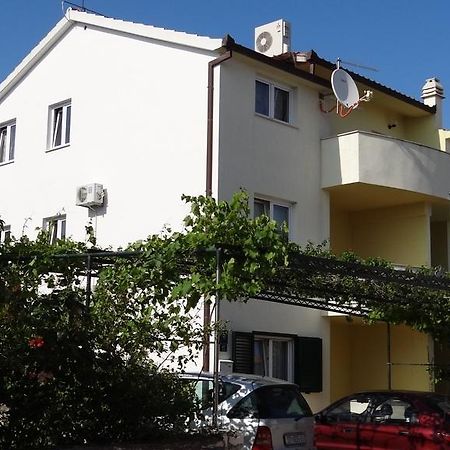 Apartments Milka Trogir Luaran gambar
